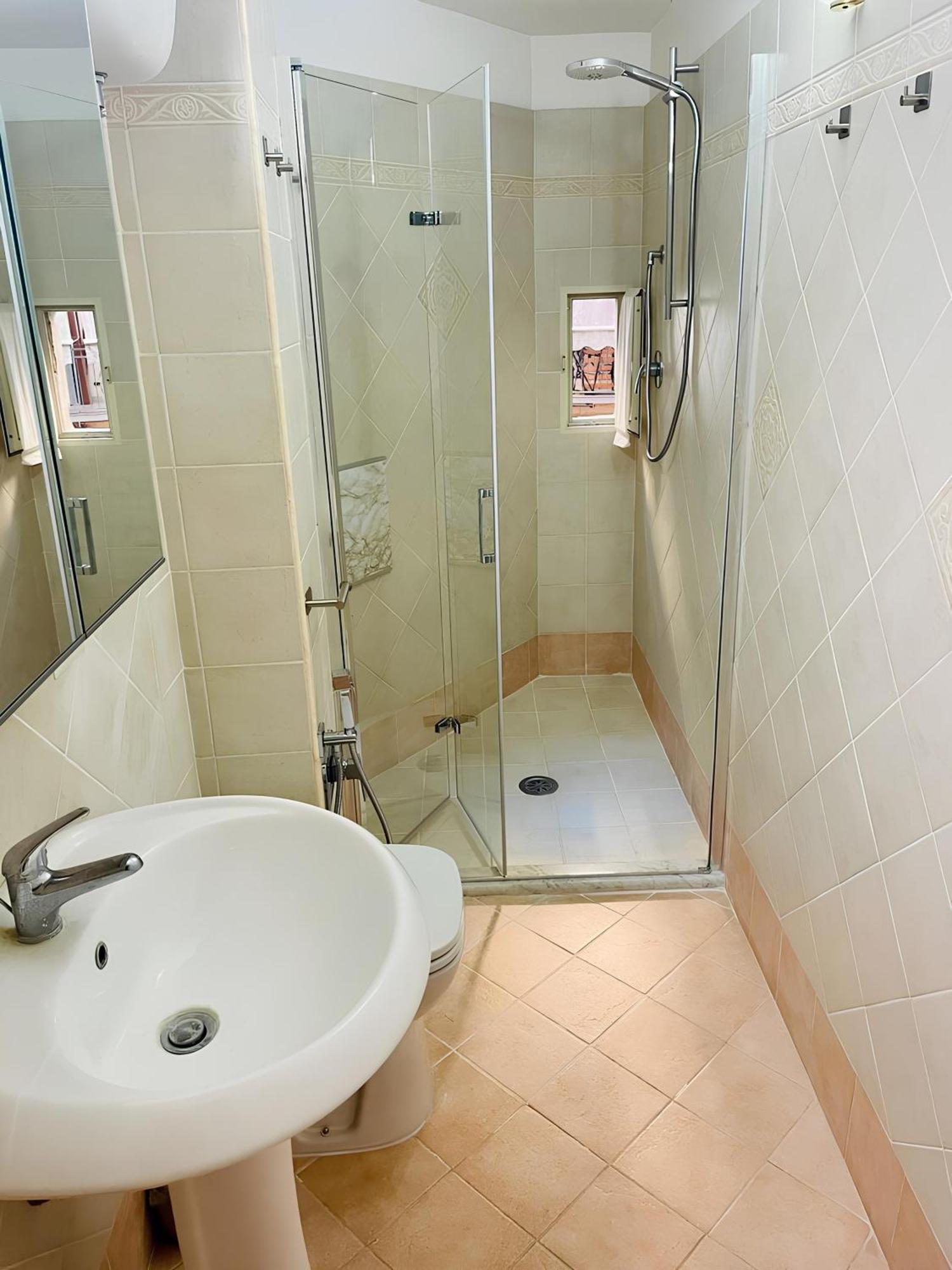 Apartamento Napoli Forcella House Al Centro Di Napoli Exterior foto